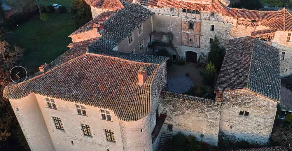 chateay mauriac vue haut.PNG